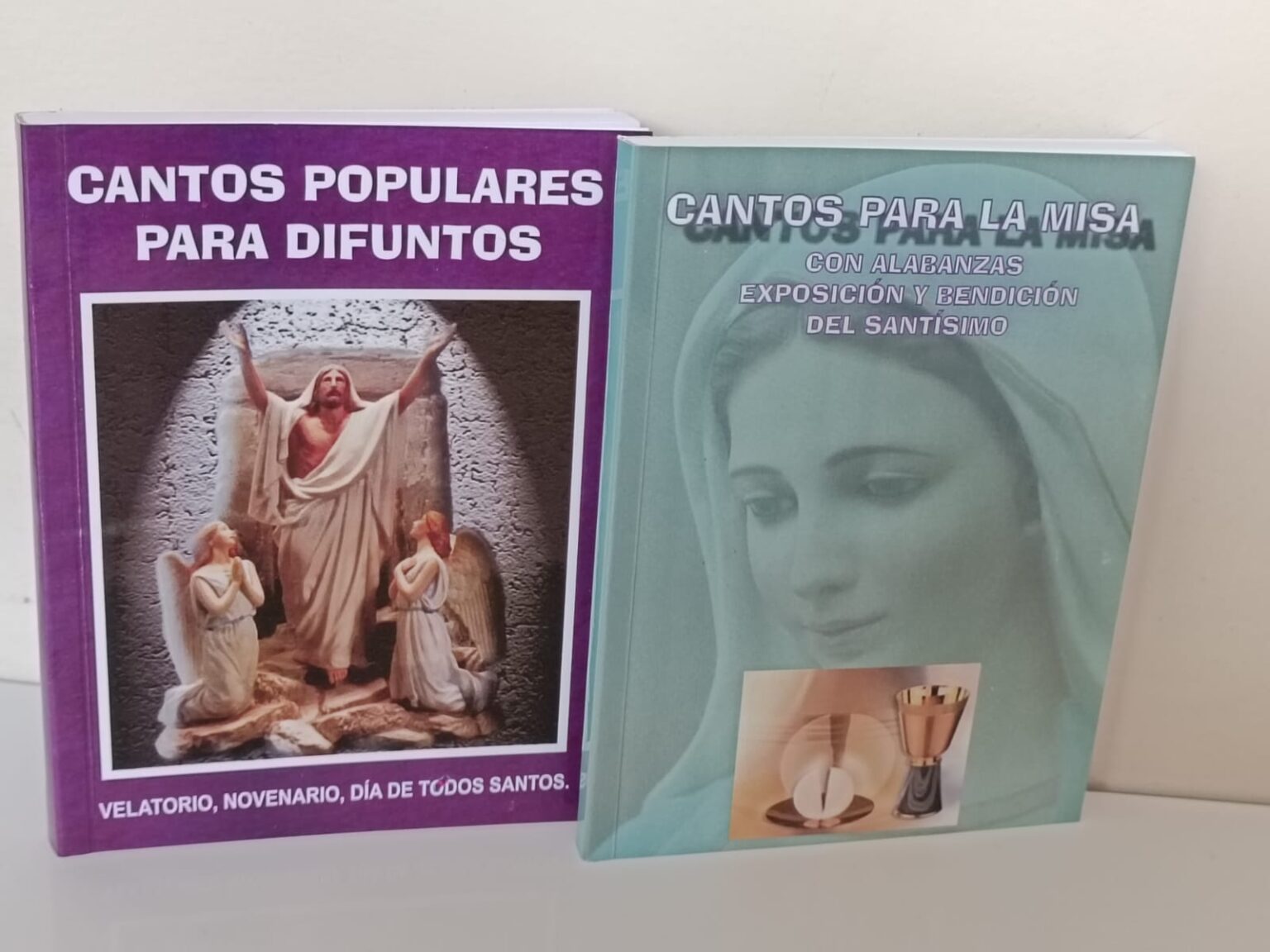 Cantos para difuntos y para la misa (2 libros)